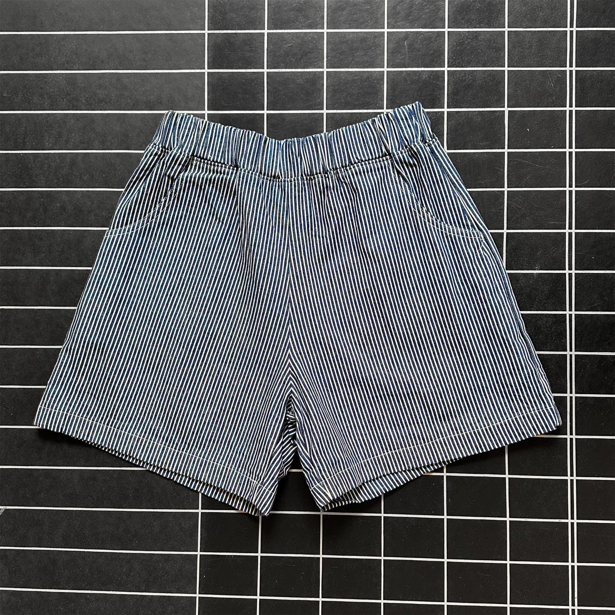 CUB Alia Shorts, indigo engineer stripe (short)