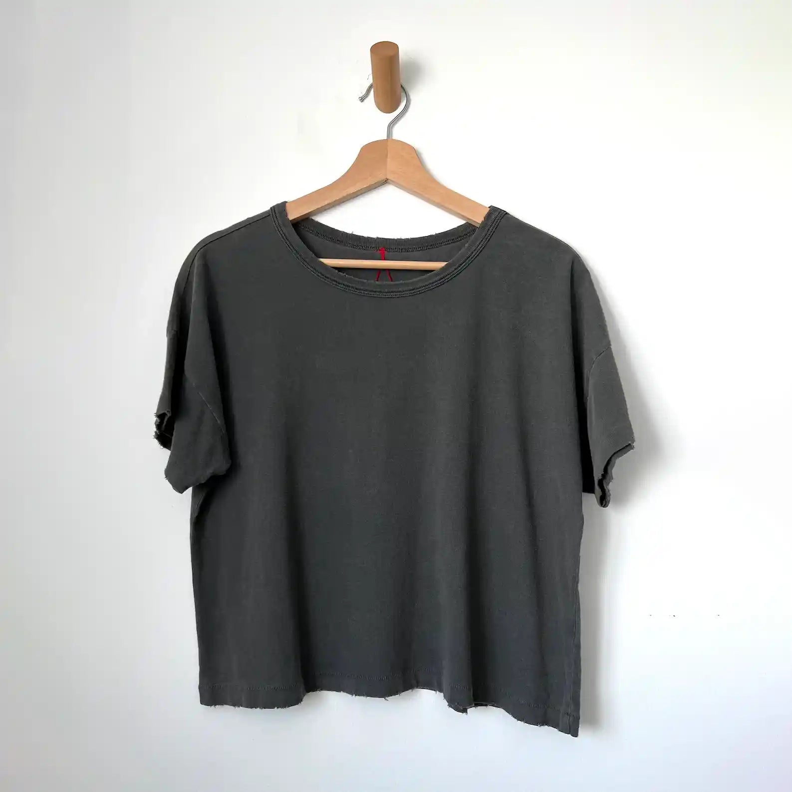 Le Bon Shoppe Womens Fille Tee, washed black