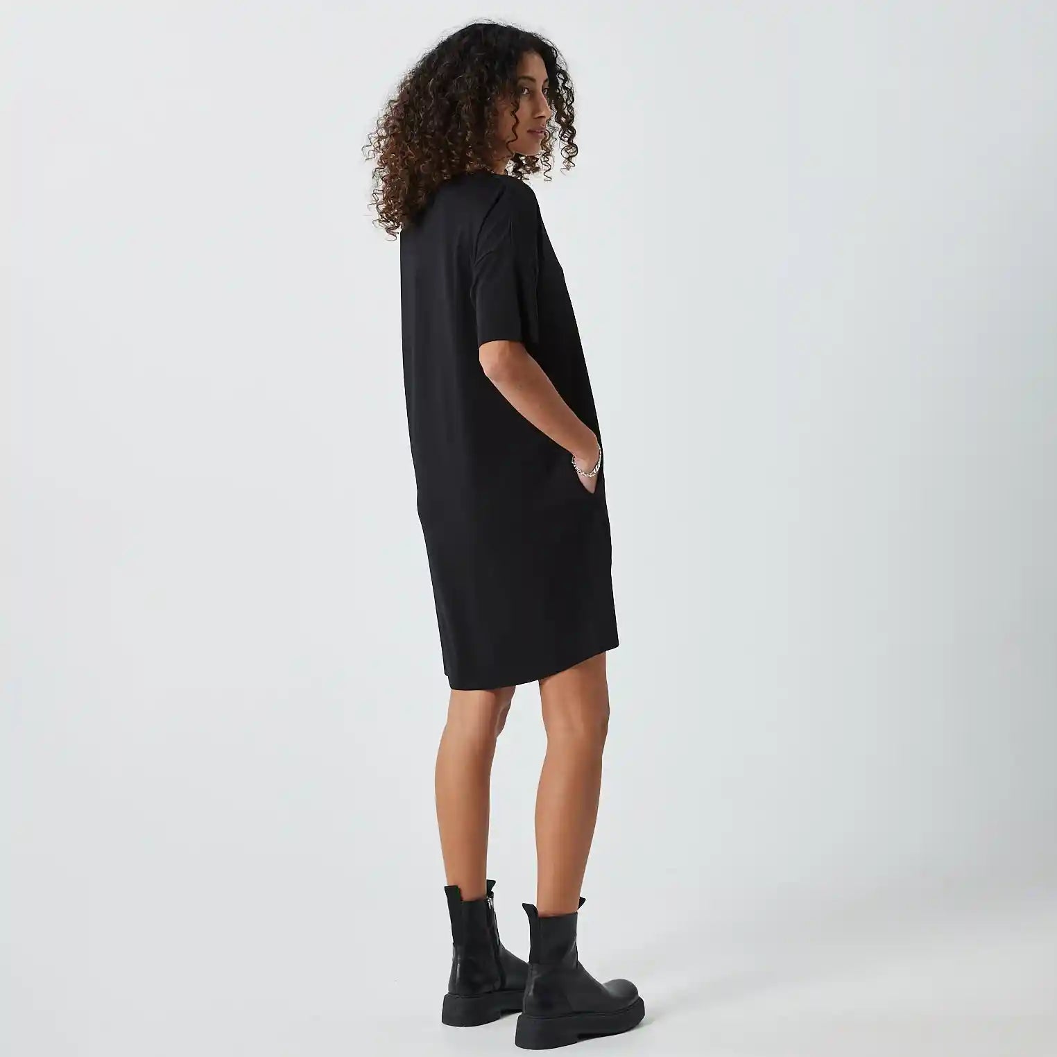 Minimum Womens Regitza 2.0 Short Dress, black — available at Norwood