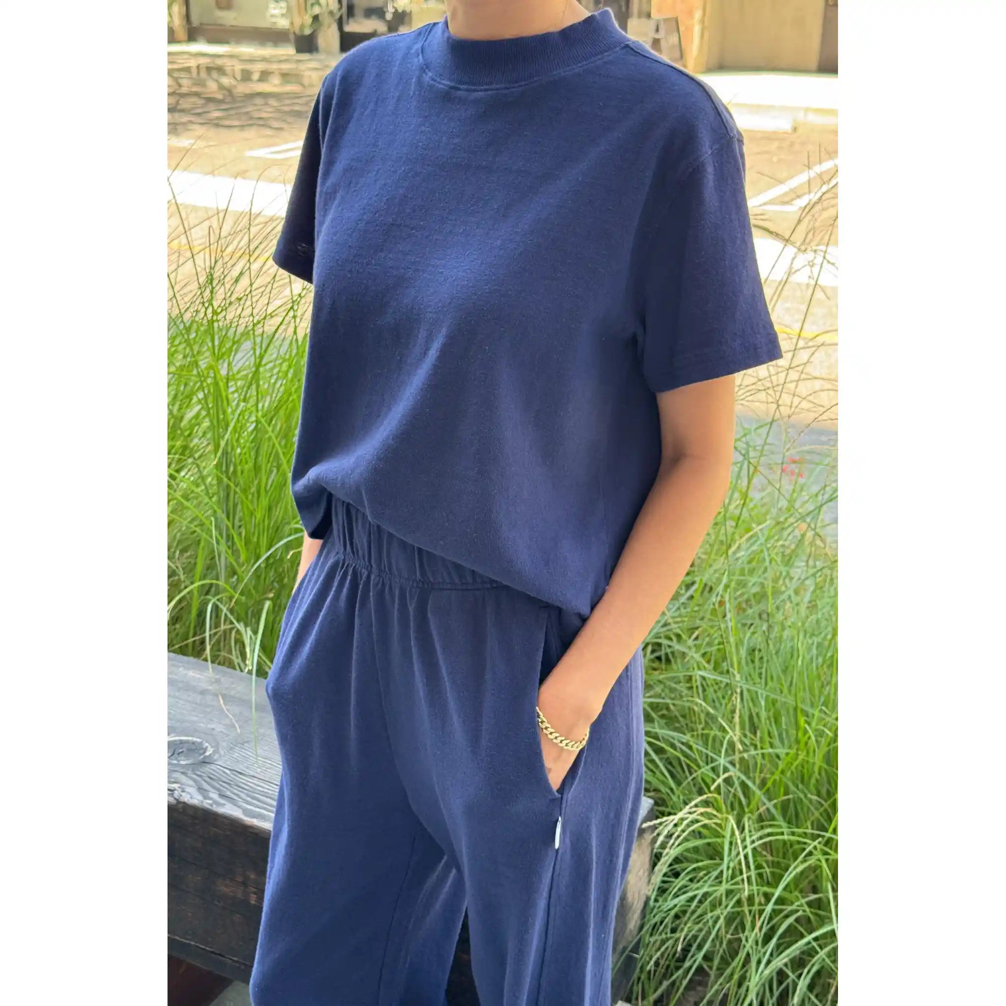 Le Bon Shoppe Womens Sunset Mock Neck Tee, midnight