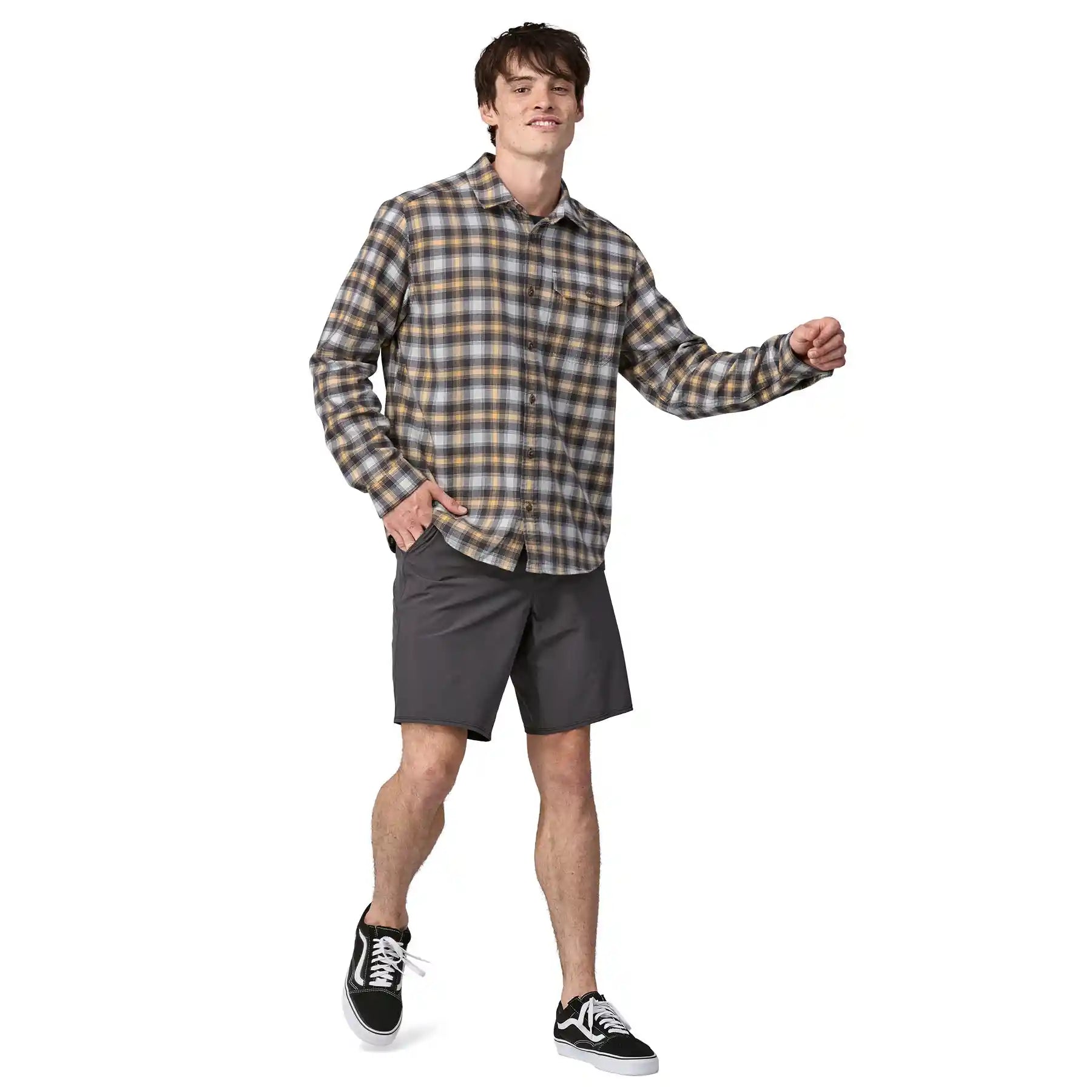 Patagonia Lightweight Fjord Flannel Shirt, beach day: sandy melon — available at Norwood