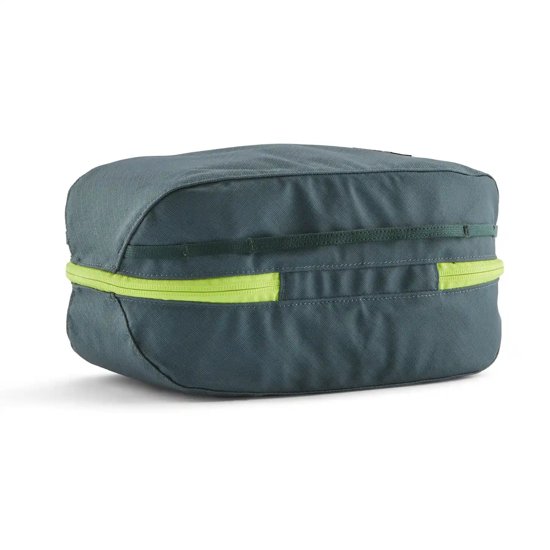 Patagonia Black Hole Cube 6L, nouveau green — available at Norwood