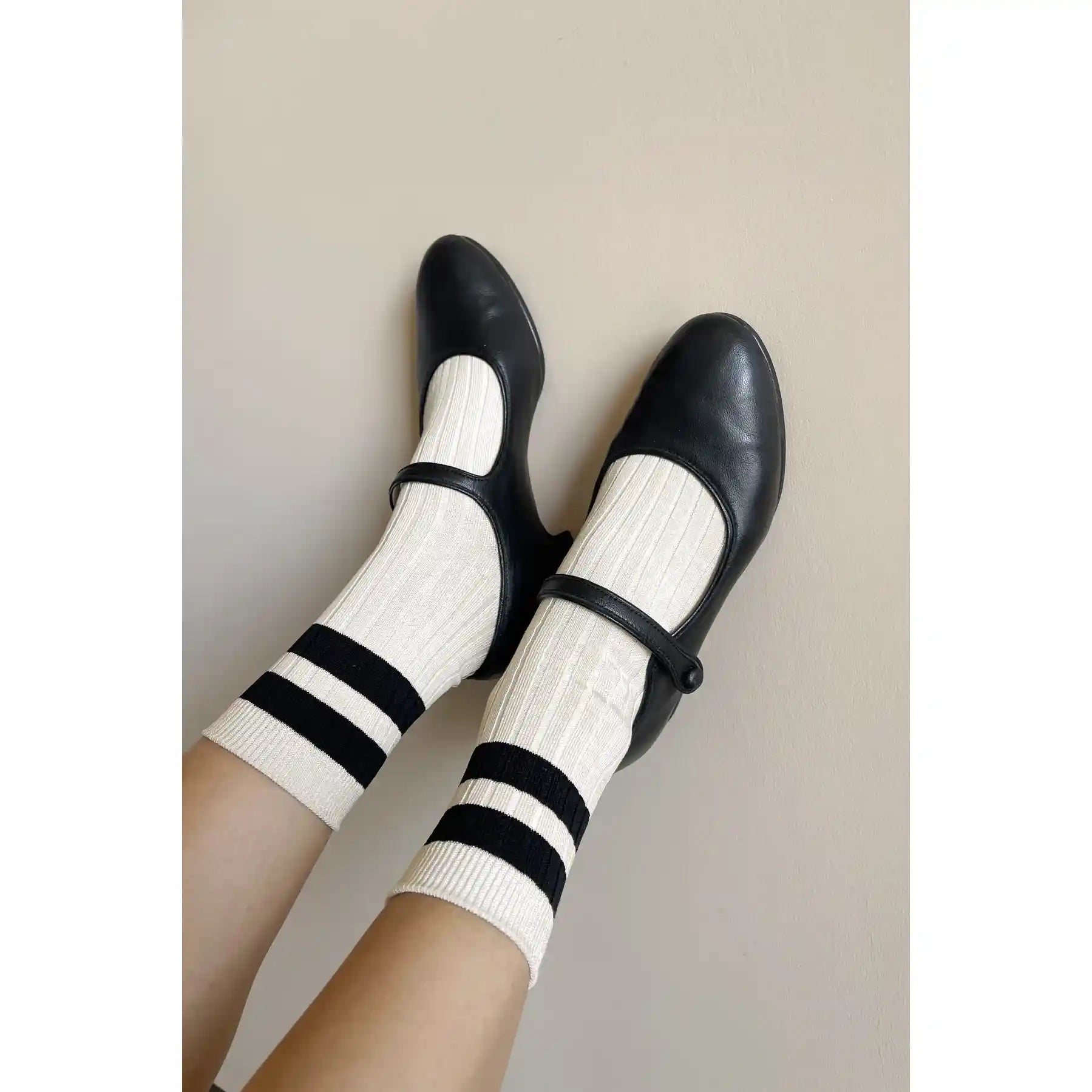Le Bon Shoppe Her Varsity Socks, cream