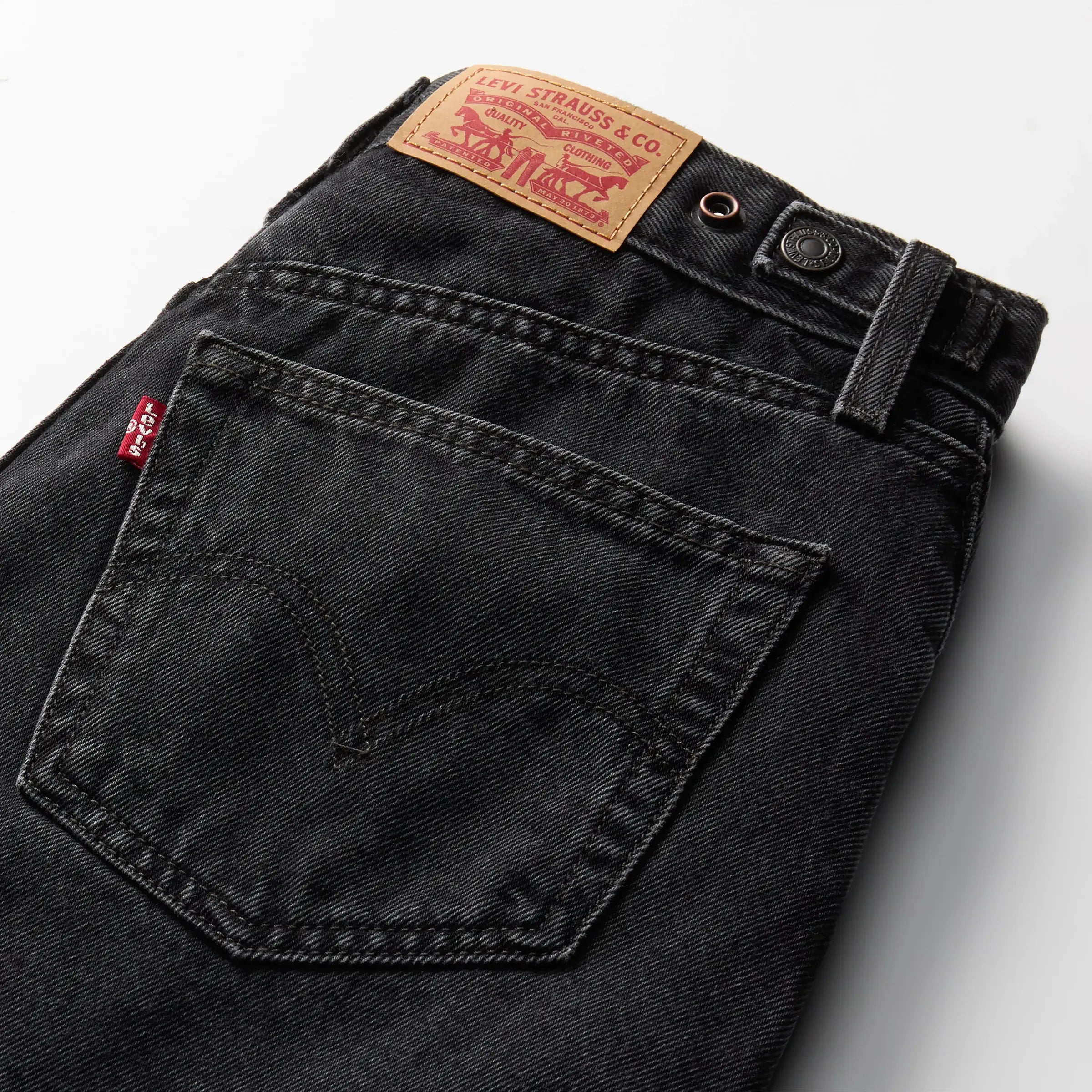 Levi's Womens Cinch Mid-Thigh Short, open mind — available at Norwood