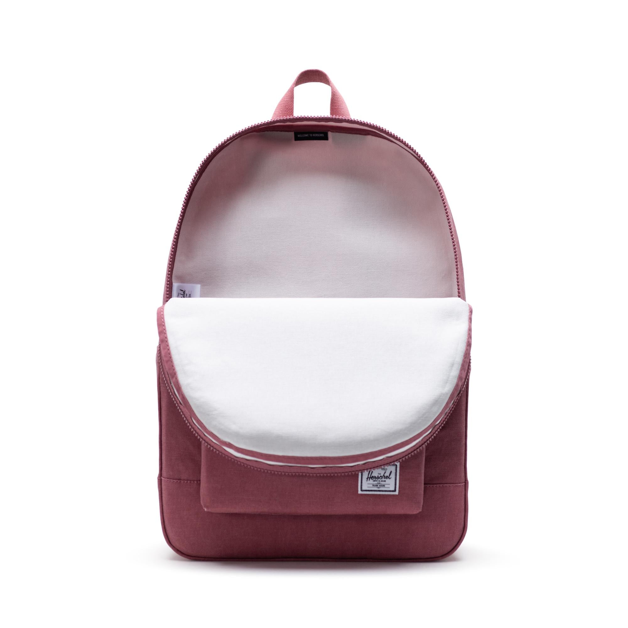 Herschel Daypack, deco rose — available at Norwood