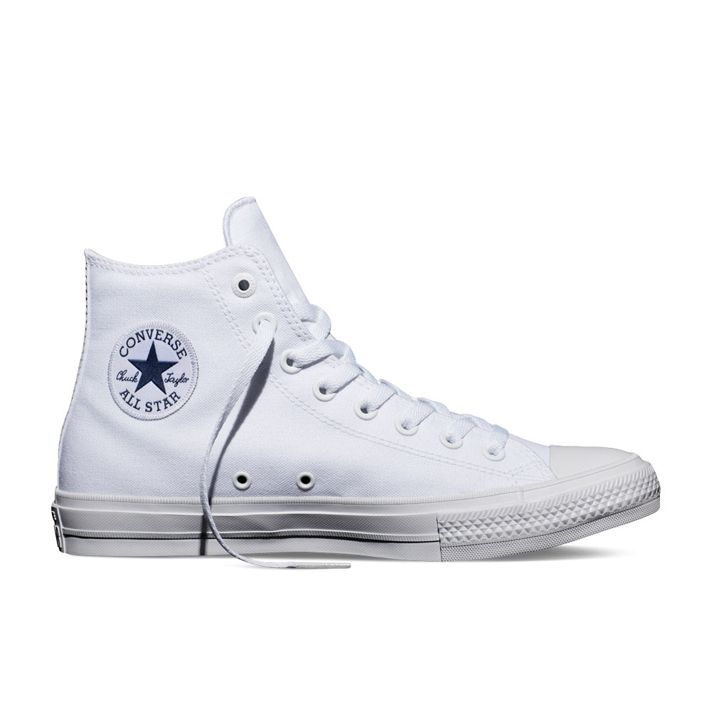 Converse Chuck Taylor All Star II Hi. 150148C. White/white/navy.