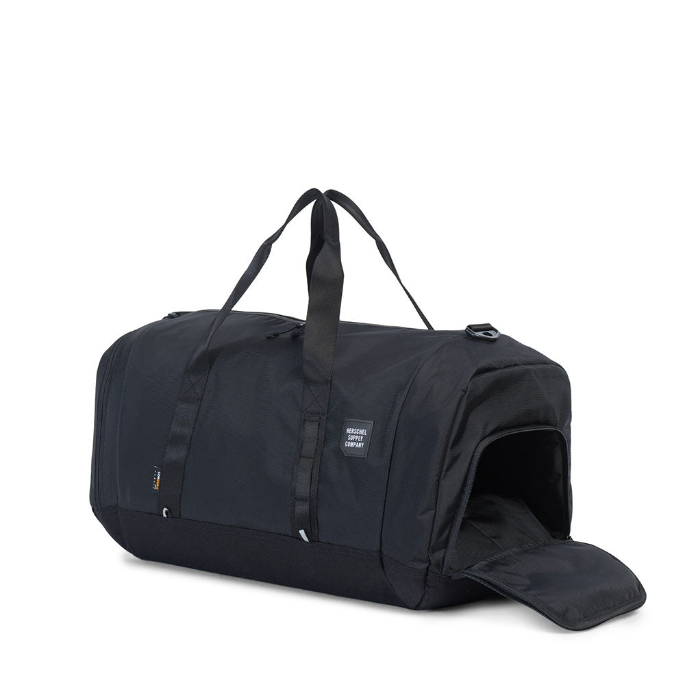 Herschel Gorge Trail duffel bag - black/black — available at Norwood