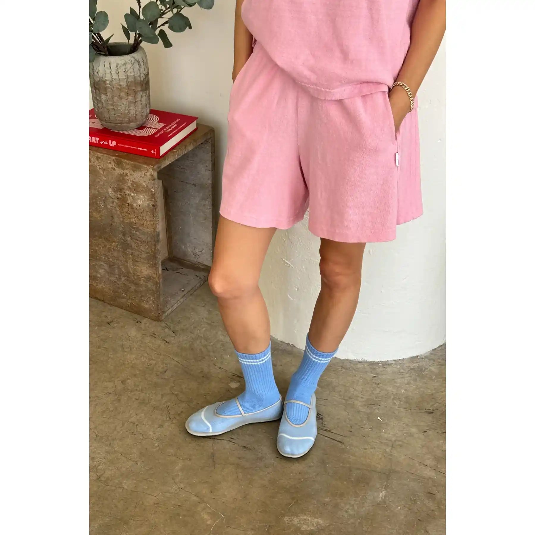 Basketball shorts pink discount