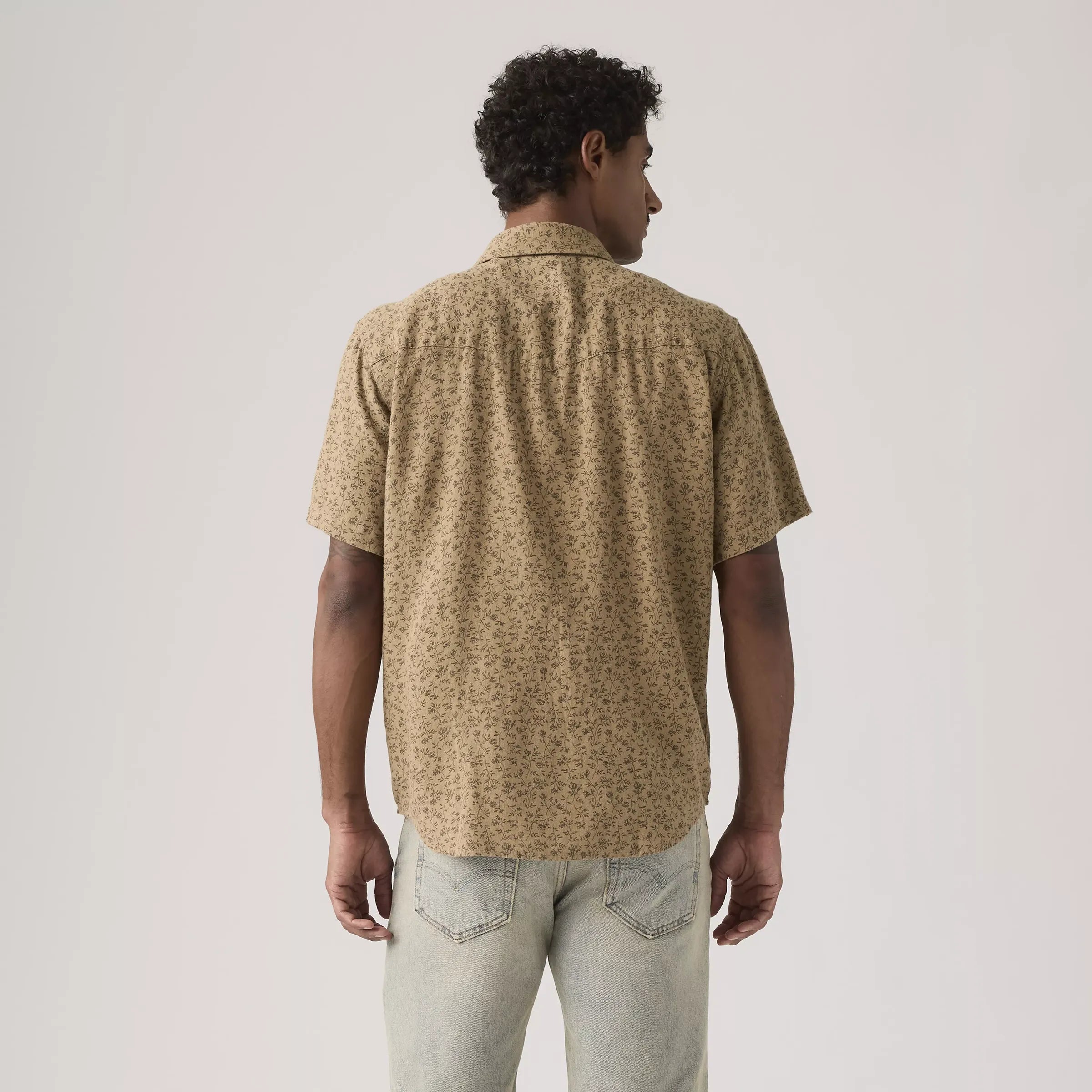 Levi's Relaxed Fit Short Sleeve Western Shirt, bran floral tiger — available at Norwood