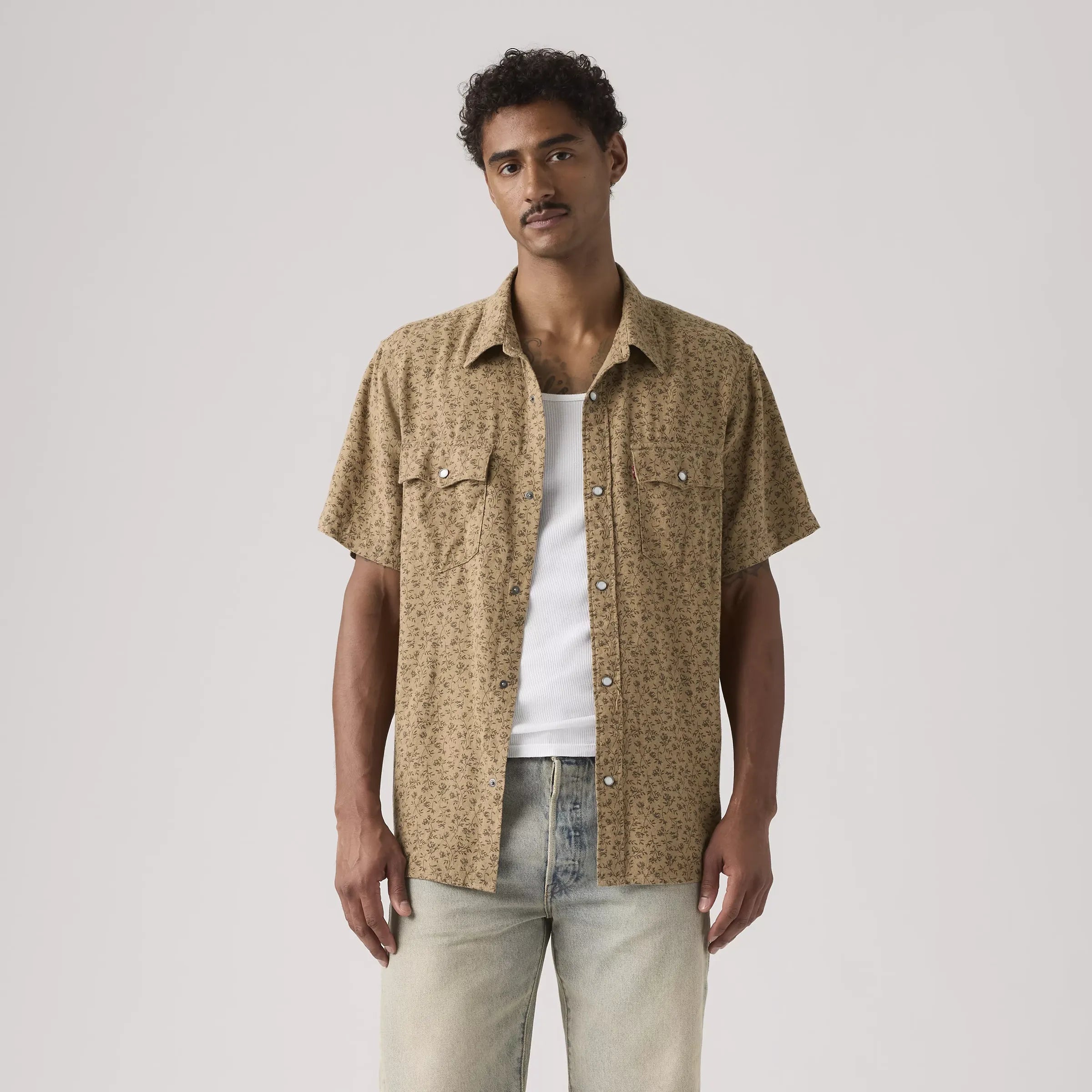 Levi's Relaxed Fit Short Sleeve Western Shirt, bran floral tiger — available at Norwood