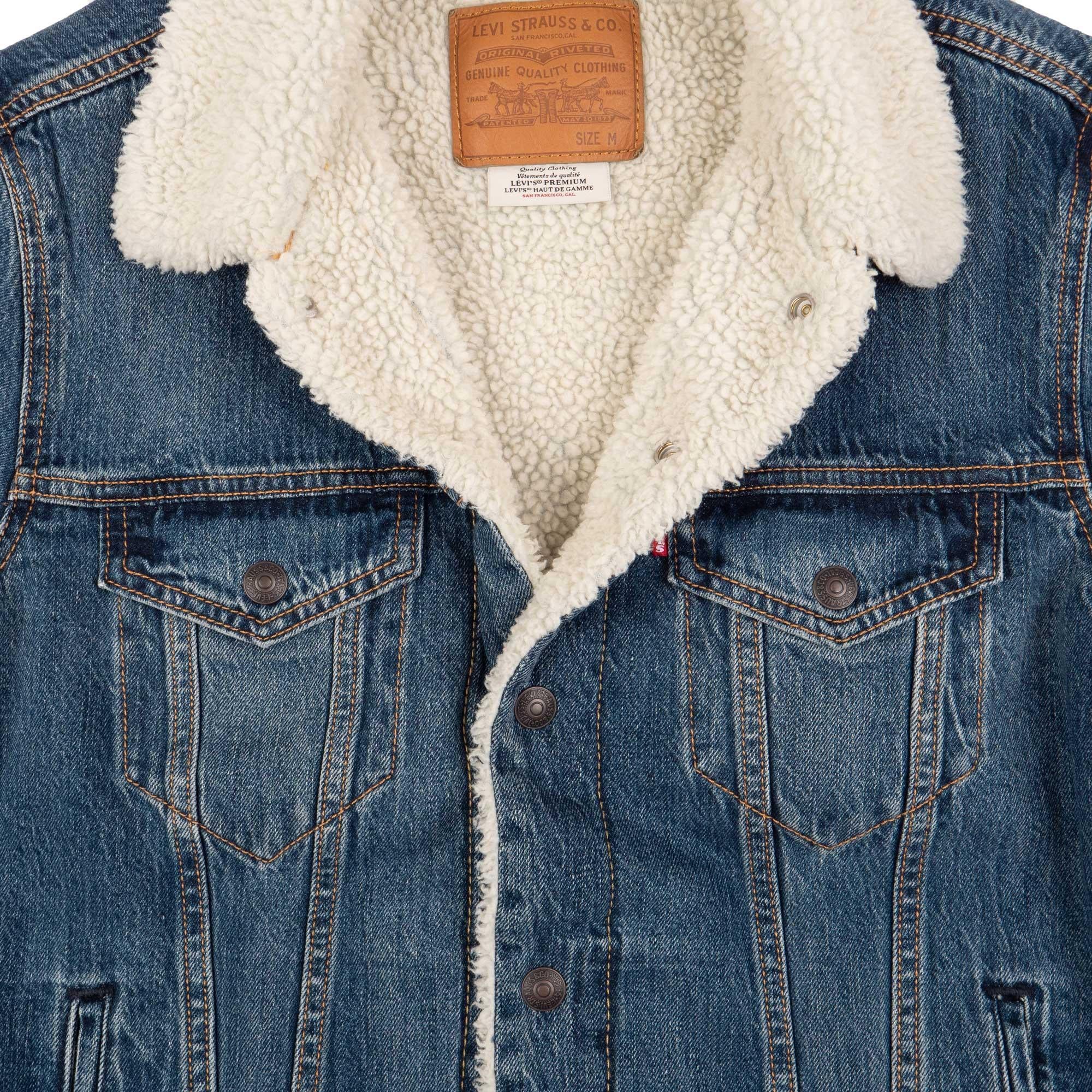 Levis mayze cheap sherpa trucker